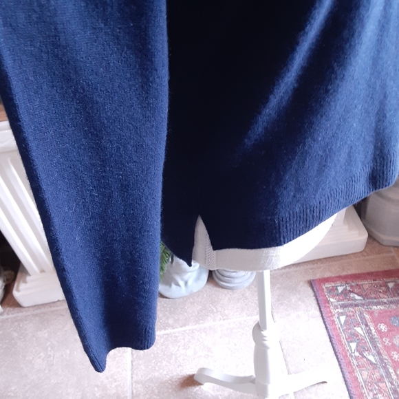 Mossimo Dutti, Cashmere,  Side Slit, XS,  Pullover - Picture 6 of 6